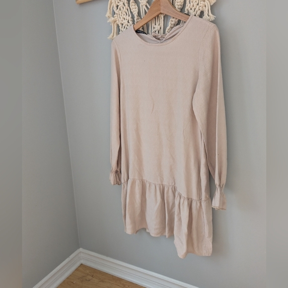2/$20 Cute beige dress Midi Long Sleeve Small - Picture 1 of 5